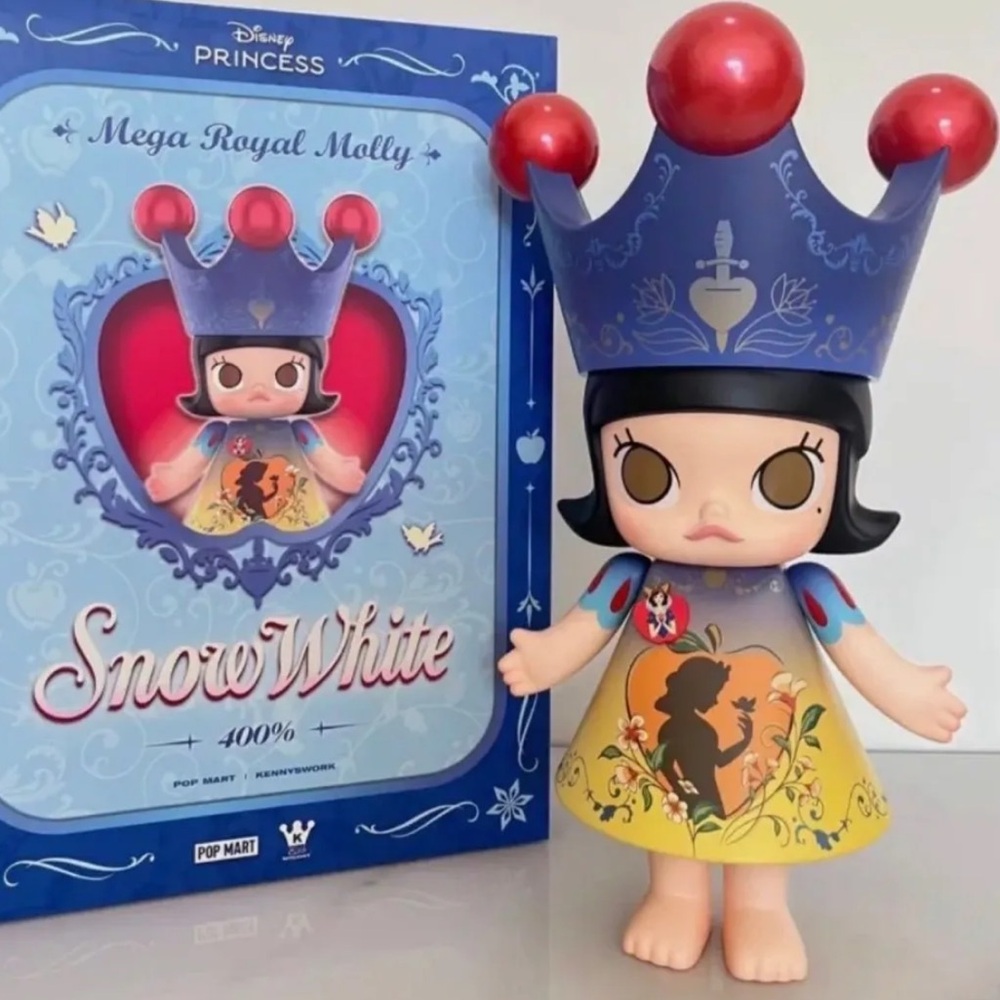Disney Princess Snow White Mega Royal Molly (ASIA EXCLUSIVE)